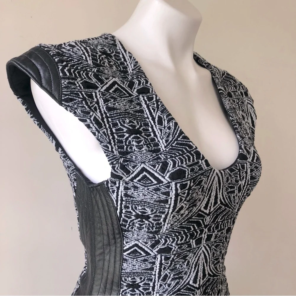 SKY BYZNA Open Back Leather Trim Bodycon Mini Dress, M NWT - Picture 5 of 13